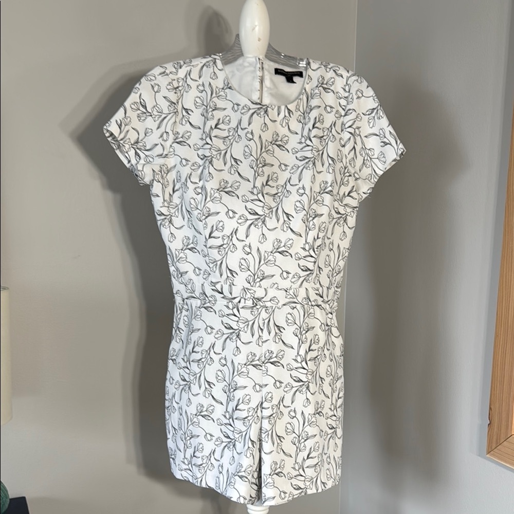 Banana Republic Black and White Tailored Shorts